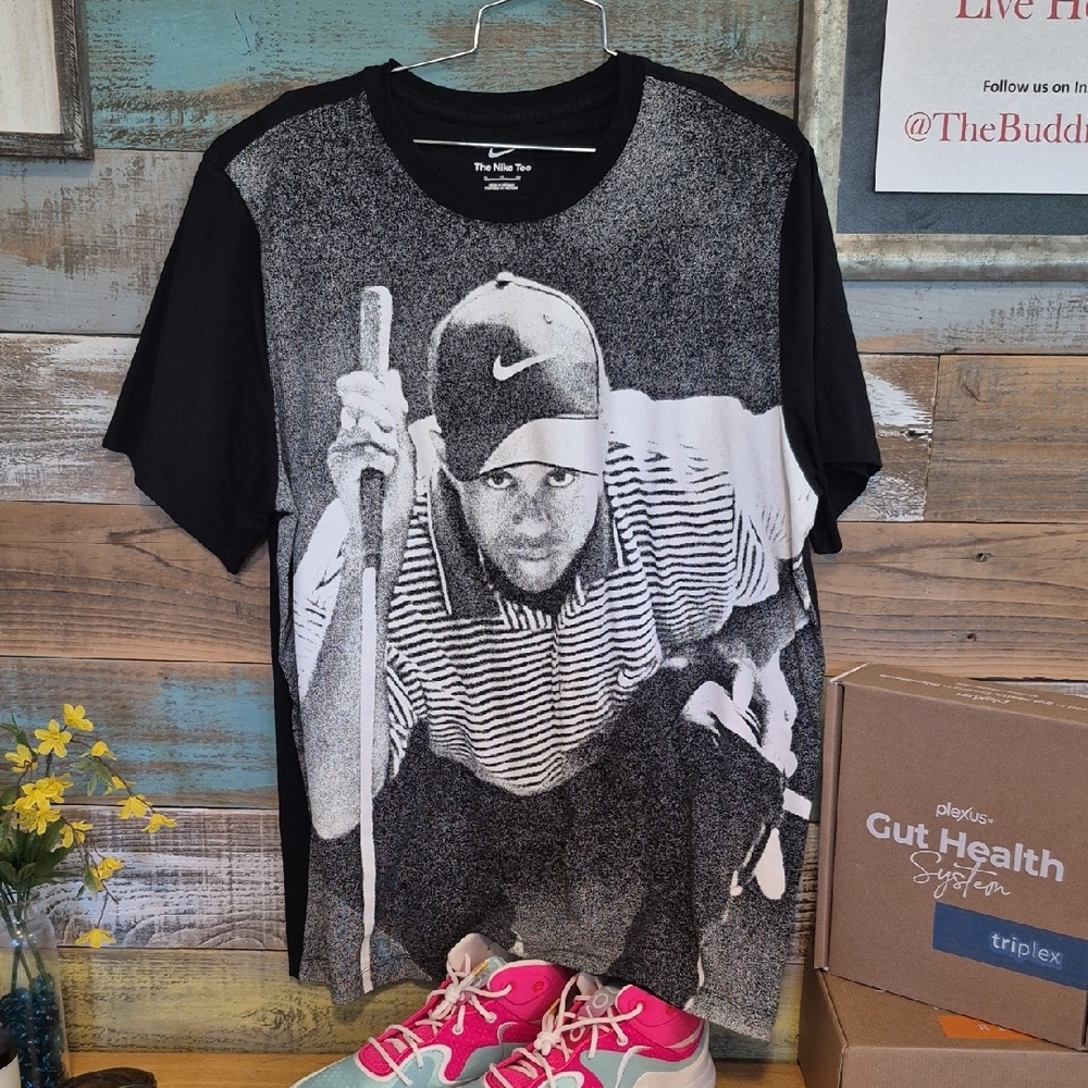Nike Black Graphic Men's Shirt